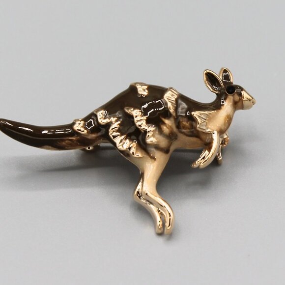 Jewelry pin brooch kangaroo animal Australia brown yellow gold tone fashion new - Picture 3 of 6